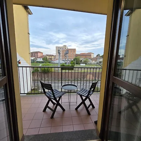 Апартаменты Per 4 Persone - Ascensore E Balcone Асти