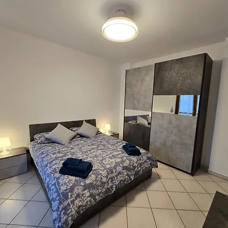 Διαμέρισμα Per 4 Persone - Ascensore E Balcone Άστι